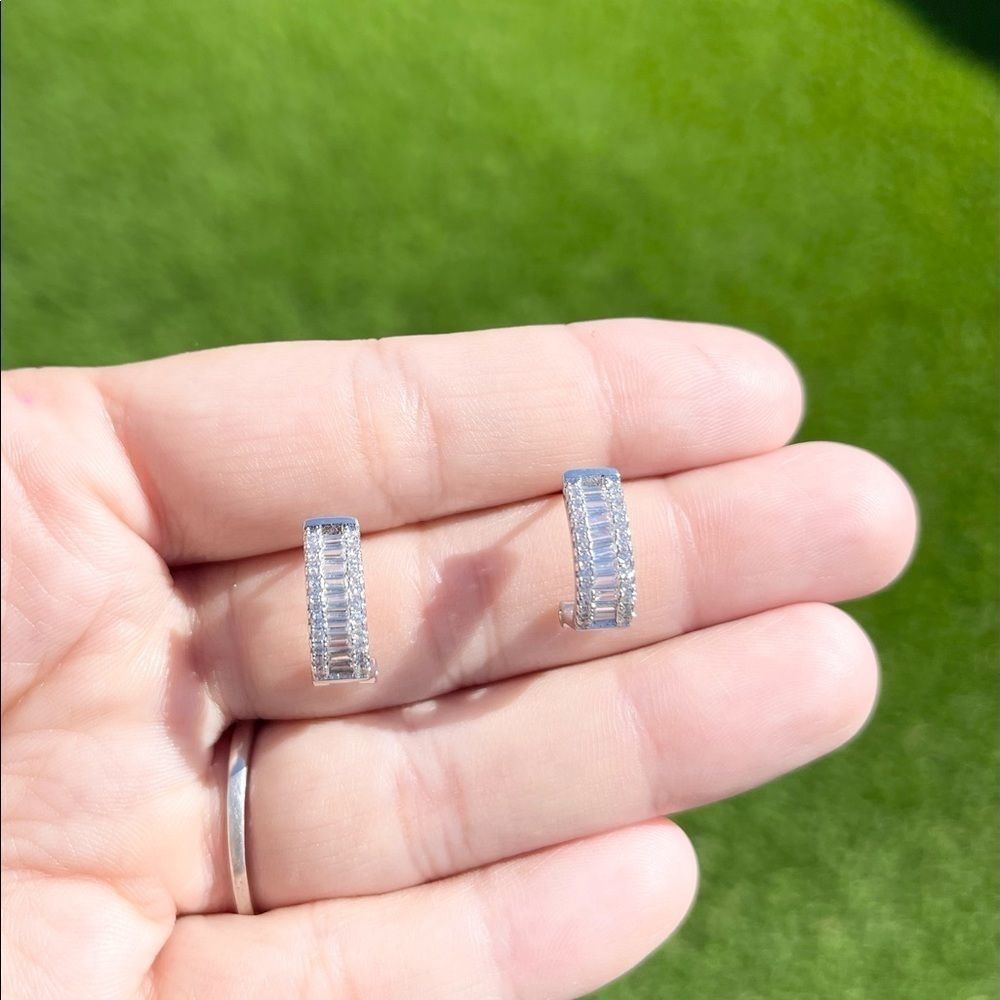 C shaped earring